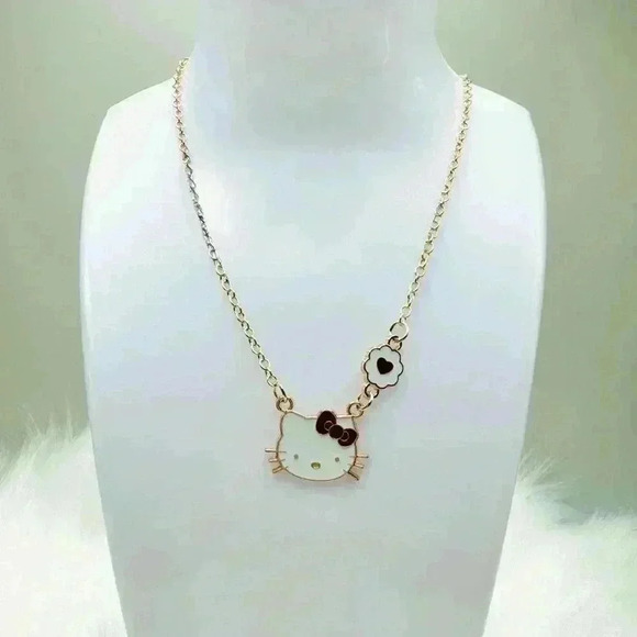 Hello Kitty Pendant Chain Necklace - Picture 2 of 6